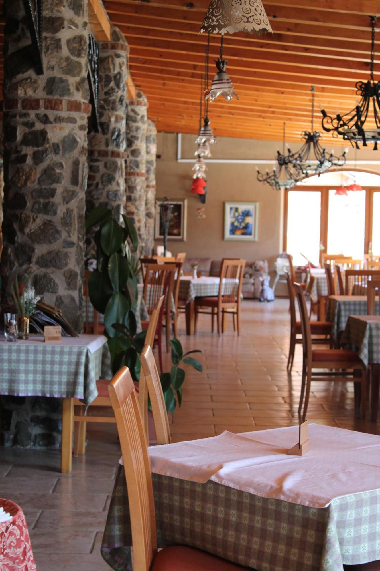 Hotel Tutto Galicnik Buitenkant foto