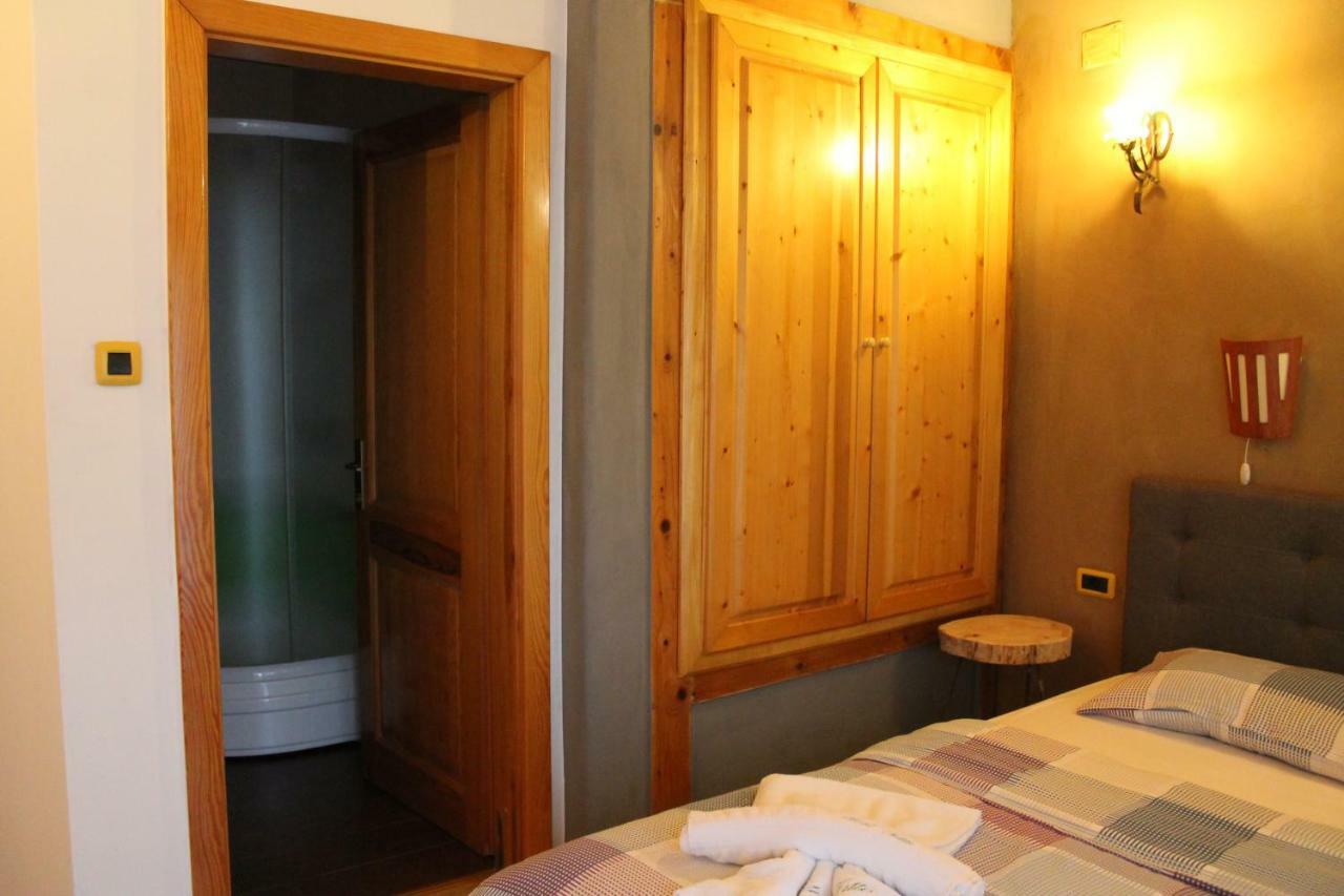Hotel Tutto Galicnik Buitenkant foto