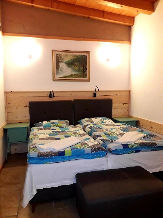 Hotel Tutto Galicnik Buitenkant foto